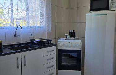 Edificio Hayannes - 01 Quarto - Cozinha - Banheiro - Garagem Coberta - Self Check in - Taxa Para Hospede Com Pets - Foto 14