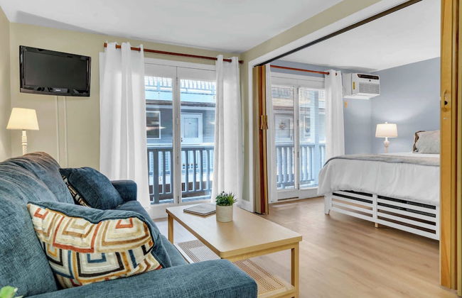 All is Wells Incredible Location! Walk to Beach - Photo 13