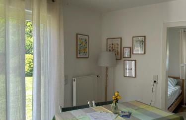 Schönes Haus mit großem Garten - Foto 23