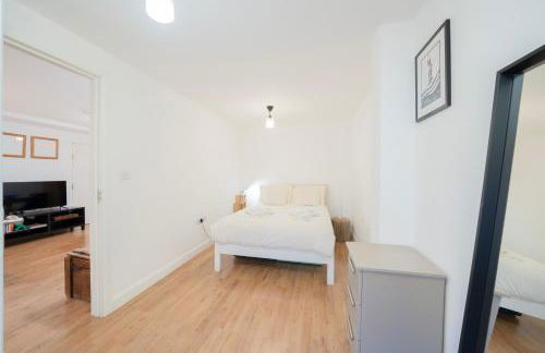 Modern one bedroom flat in Central London - Photo 11