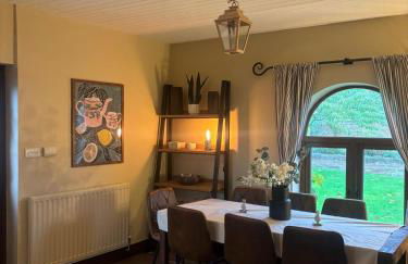 Courtyard House- Luxury Holiday House with floodlit Tennis court - Foto 16