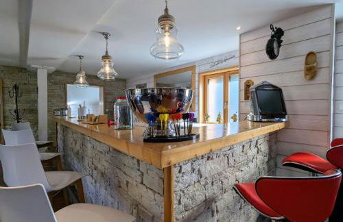 Chalet familial spacieux avec spa, sauna et salle de jeux - FR-1-589-750 - Foto 7