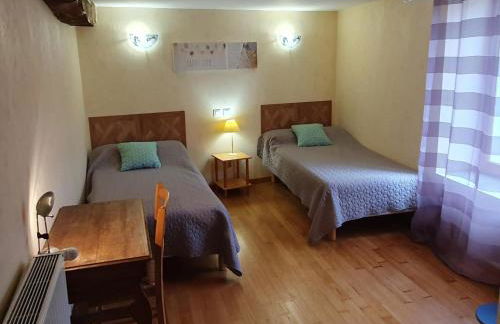 Charmante Maison avec Cheminée et Jardin, Animaux Acceptés - FR-1-496-87 - Foto 10