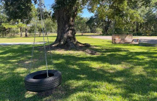 Old Town Bay St. Louis Outdoor Bar Area Game Room - Foto 41