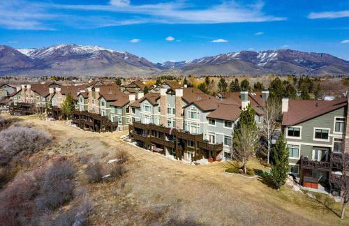 Snowbasin Lakehouse LS27 Ski Getaway Hot Tub - Foto 21