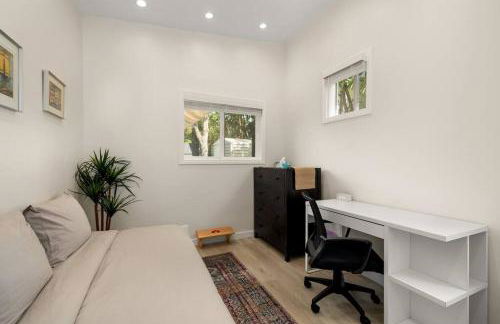 Charming Zen Venice Beach 3BR Home w/Patio & W/D - Foto 10