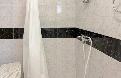 Amazing Apartment In Lukovo Sugarje - Foto 20