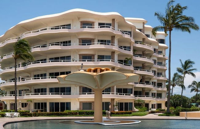 Ocean Front Condo With Pool Sleeps 6 Adults - Foto 30