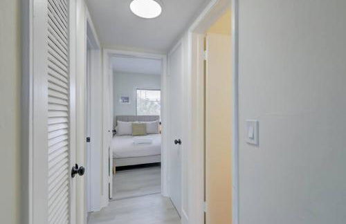 2BR Coastal Getaway! - Foto 12