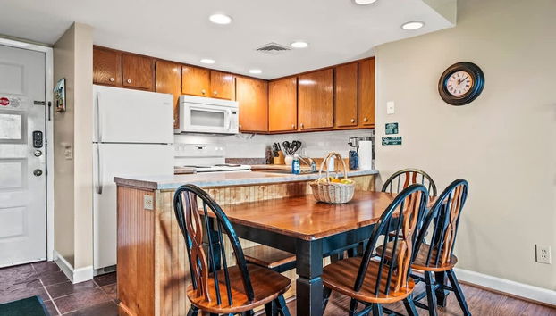 Sleeps 6 Full Kitchen Indoor Pool Mountains Views - Foto 3, Habitación