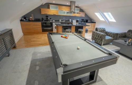 Spacious Two Bed Central Sunniside Penthouse Apartment - Foto 9