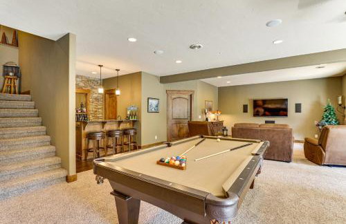 Furnished Decks & Game Room: Sturgis Rally Cabin - Foto 3