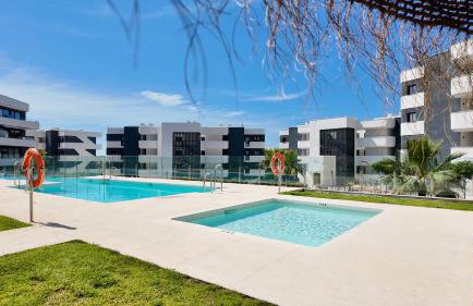 Mara's Apartments Higuerón West - Nordic Style - Sunny Terrace - 3 Community Pools - Foto 10