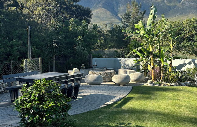 A Riverbed Guesthouse - Photo 73