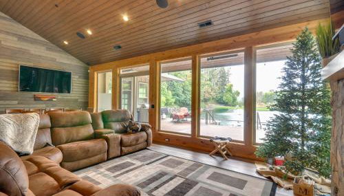 Luxurious Waterfront Retreat with Private Pond! - Foto 3