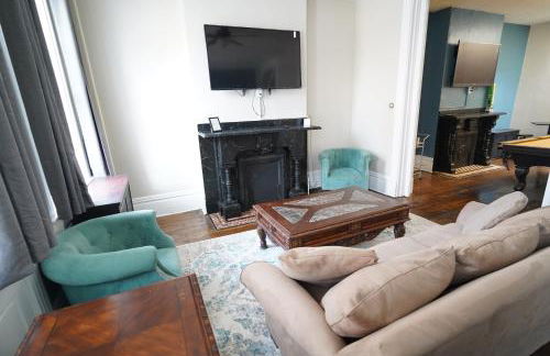 3E *Historic Gem* Heart of Southside-Sleeps 10 - Foto 34