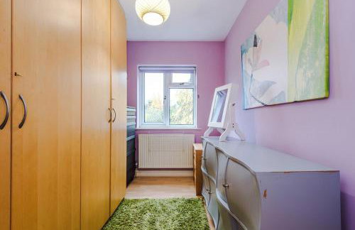 4 Bed House - Sleeps 8 - Free Parking - Manchester - Foto 35