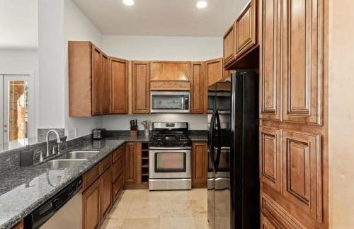 Bright Home in East ATX - 3BR - Cowboy Pool - Foto 12