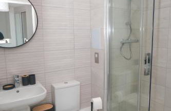 Little Haven Thames view Free Parking Closer to Heathrow - Foto 21