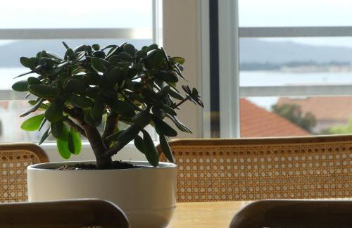 Seaside Serenity - Elegant Apartment with Stunning Sea Views - Foto 31