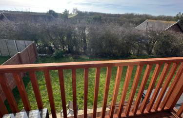 32 Cherry-Lodge-Tranquil-Hot Tub-Fishing Lake-7m to beach - Foto 9