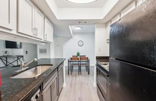 Northcliffe 405 I Fully Furnished 2 Bedroom 2Bth - Foto 14