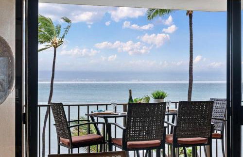 Milowai 302 · MIL 302 Oceanfront 2BD w Ocean Views Whale Watch - Foto 1