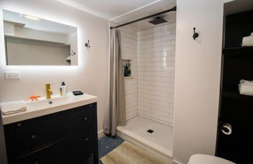 Chi-Town Hideout #B - Near Metra - Foto 6