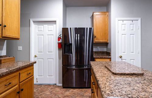 5BR 3BA Family friendly entire home w pool, spa, games, tvs, and more - Photo 8