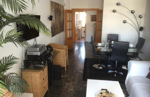 Penthouse with Private Roof terrace and jacuzzi - Photo 10