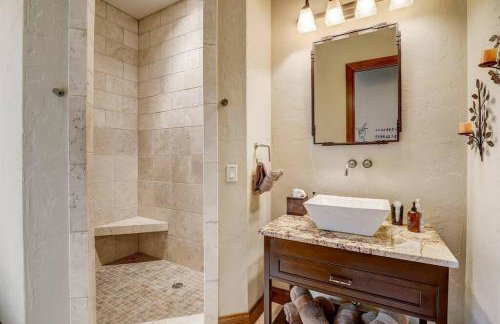 Silver Lake Estate - Private Beach - Hot Tub - Arcades - Foto 8