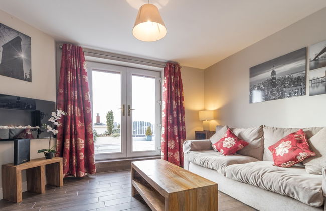 Broc House Suites - Photo 44