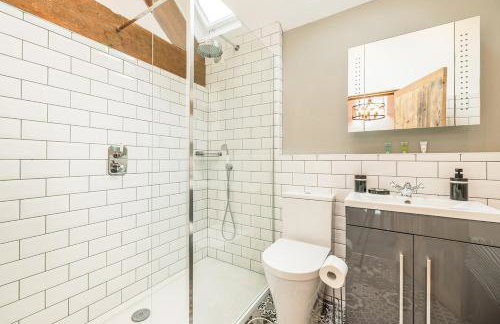 Riverside dairy in the Peak District national park - Foto 35