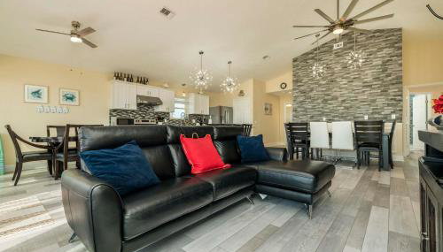 Galveston Bay Views and Pier! San Leon Gulf Getaway - Foto 5