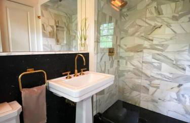 private luxe, garden, wellness home steps from Princeton - Foto 4