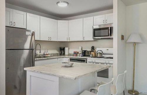 Crystal City Boutique Flats 2BR - Free Parking 2878 - Foto 6