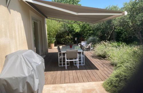 Villa récente avec piscine privée - Foto 10