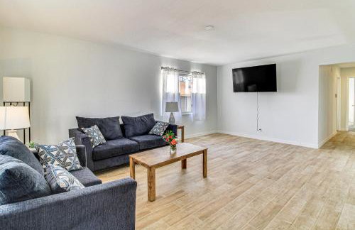 Cozy Home with Grill and Games in Albuquerque! - Photo 1