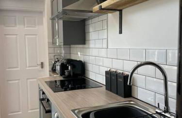 Modern 2 bedroom beach house - Photo 11