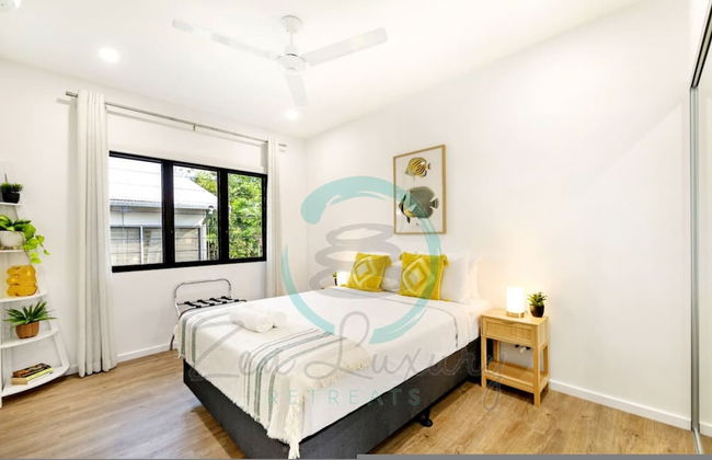 Urbanretreat Modern Outdoor Dining Backyard - Foto 21