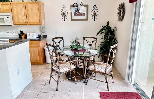 Cozy 4 Bed Pool Home With Game Room 4 Bedroom Home by RedAwning - Foto 27