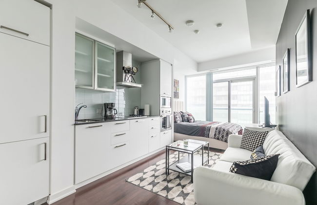 Maple Leaf Square - Photo 61