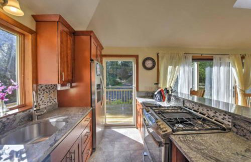 Families Welcome! East Falmouth Home 4 Mi to Beach - Foto 7