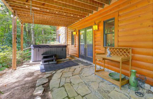 Luxe Mountain Escape with Hot Tub and Gym Near Boone! - Foto 37