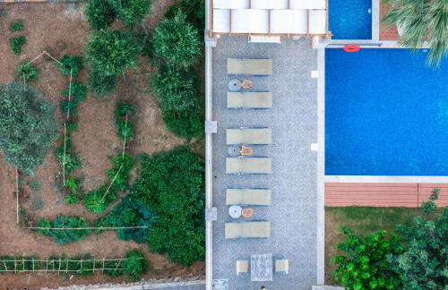 Saridakis Villa, Multi-Generational Escape & Pool, By ThinkVilla - Foto 53