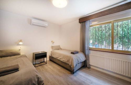 Villa Mimosa sleeps 8 with Heated Pool - Photo 19