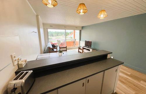 Plage et centre à 100m avec balcon et parking privé 4 pers - Foto 3