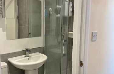 Beautiful private en-suite room with its own entry - Foto 4