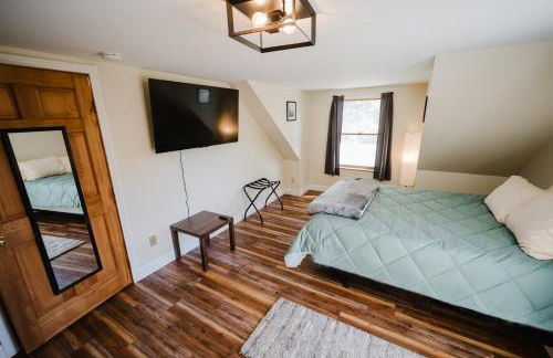 Spacious Country Home, Hot Tub, Fire Pit, Deck - Foto 23