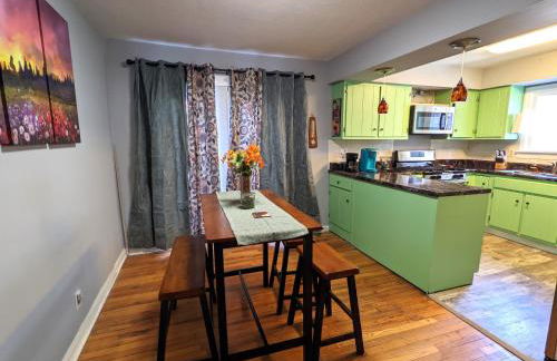 Fenced backyard, deck, pet-friendly home - Photo 17